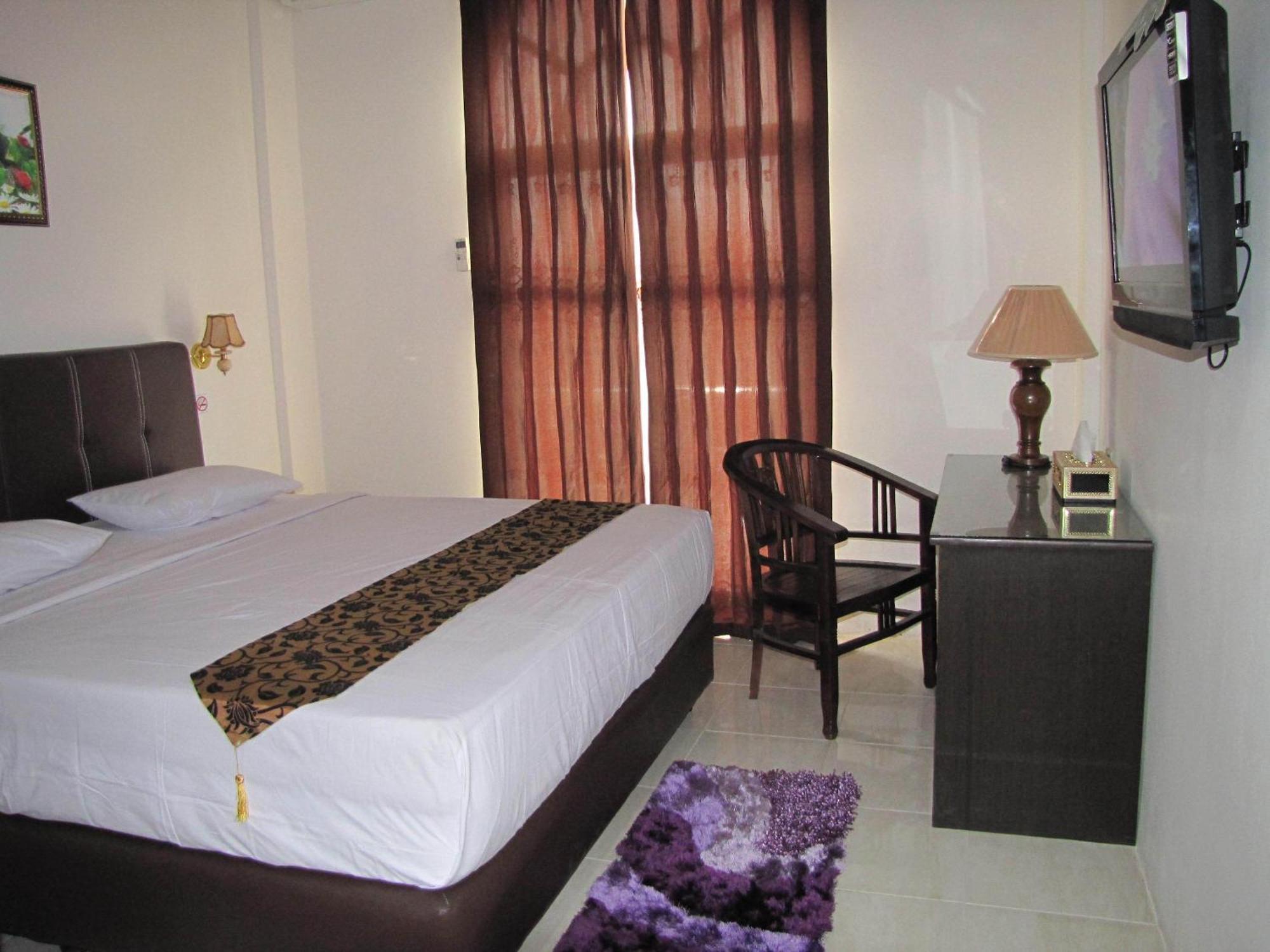 Hotel Mitra Garden Pangkal Pinang Extérieur photo