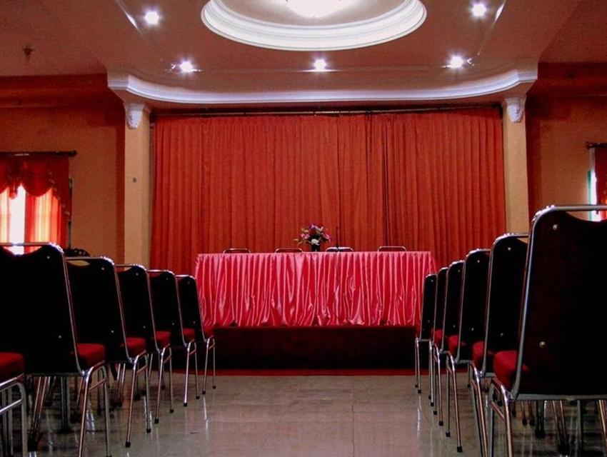 Hotel Mitra Garden Pangkal Pinang Extérieur photo